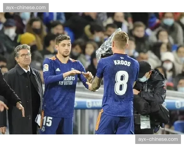 皇马中场克罗斯谈未来:将在赛季末决定是否续约,目前专注欧冠 皇马中场克罗斯谈未来:将在赛季末决定是否续约,目前专注欧冠