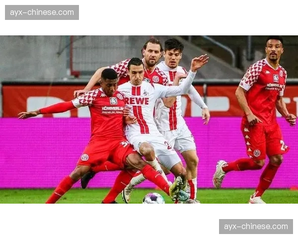 门兴格拉德巴赫防守数据：14次拦截对美因茨21次